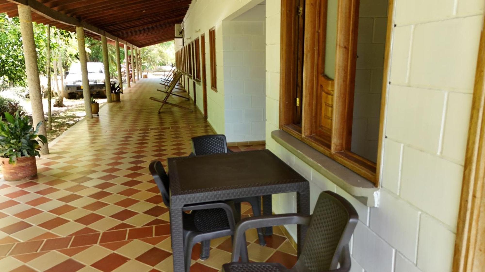 Hotel Campestre Las Cavernas Ла-Меса-Норте Экстерьер фото