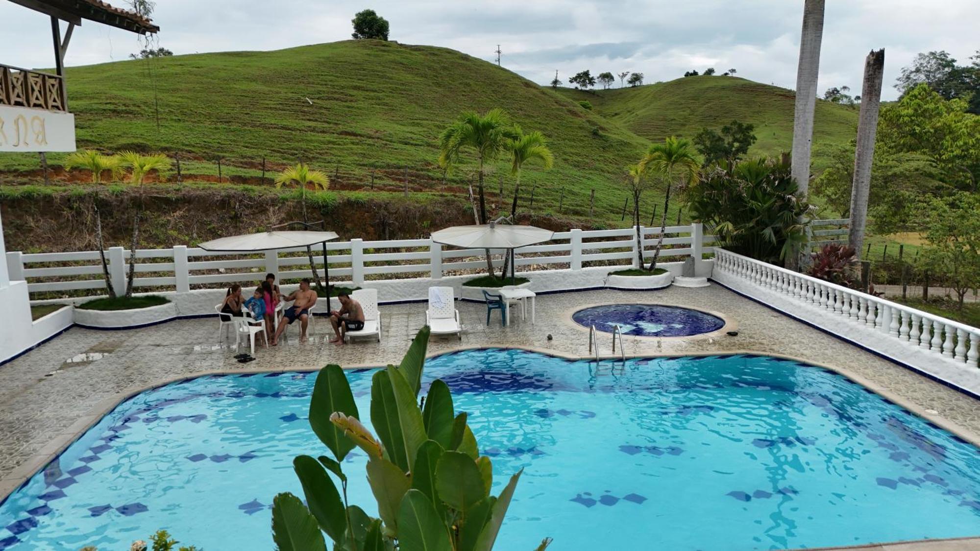 Hotel Campestre Las Cavernas Ла-Меса-Норте Экстерьер фото