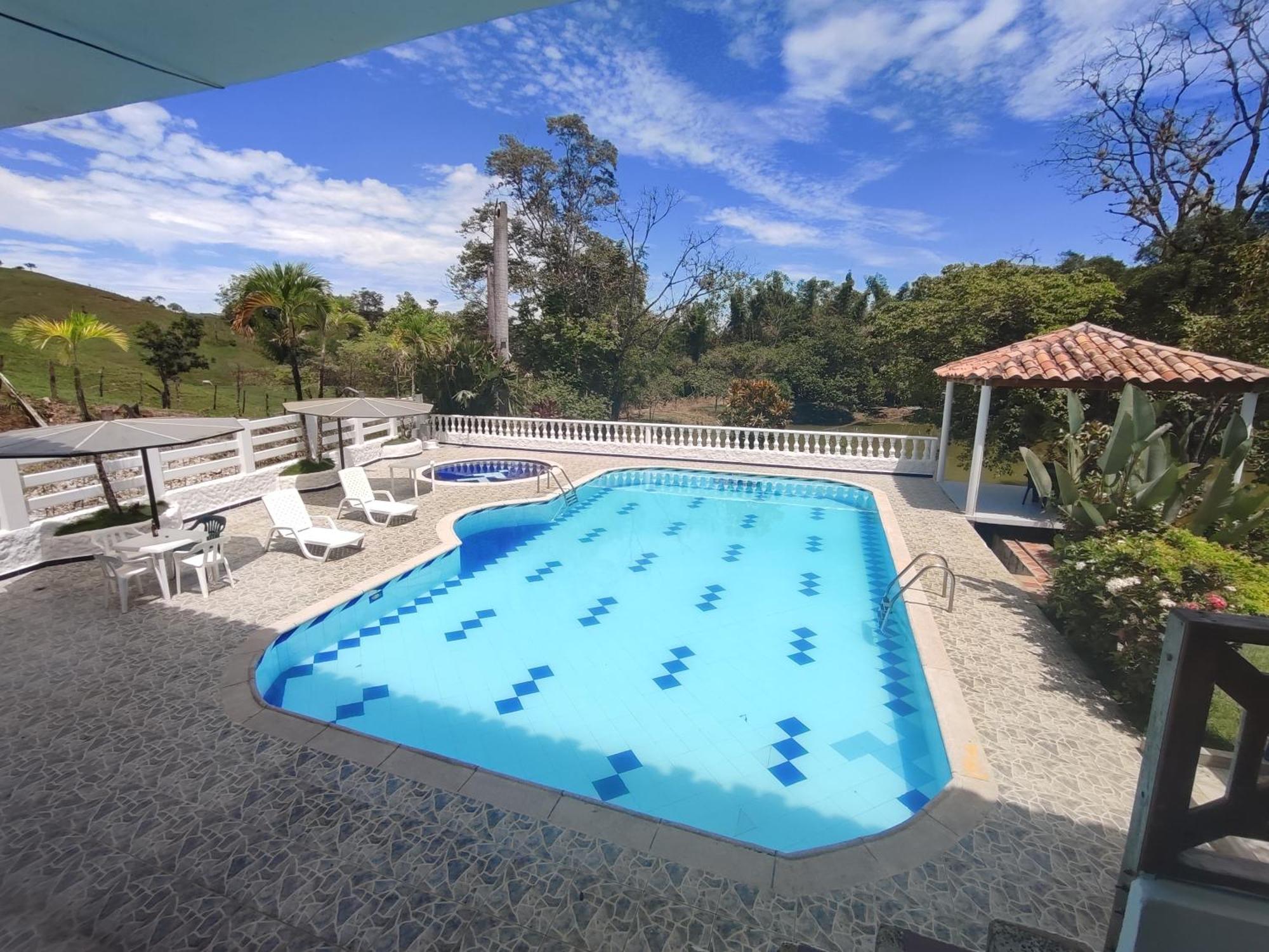 Hotel Campestre Las Cavernas Ла-Меса-Норте Экстерьер фото